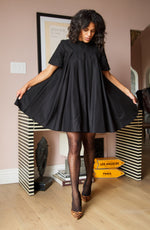 Carica l&#39;immagine nel visualizzatore di Gallery, voluminous black dress
